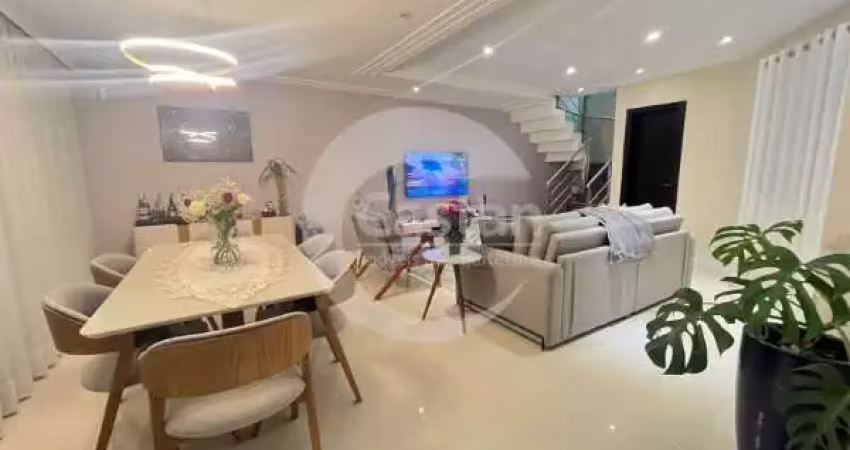 Casa com 3 quartos à venda na Rua Barão de Juparanã, --, Vila Zelina, São Paulo