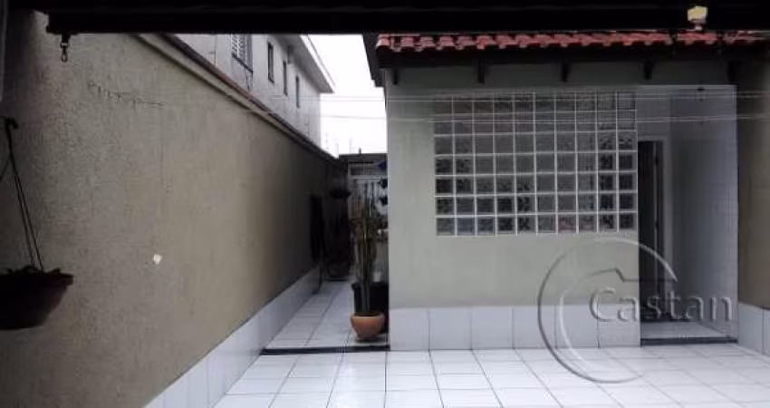 Casa com 3 quartos à venda na Rua Madrid, --, Vila Ema, São Paulo