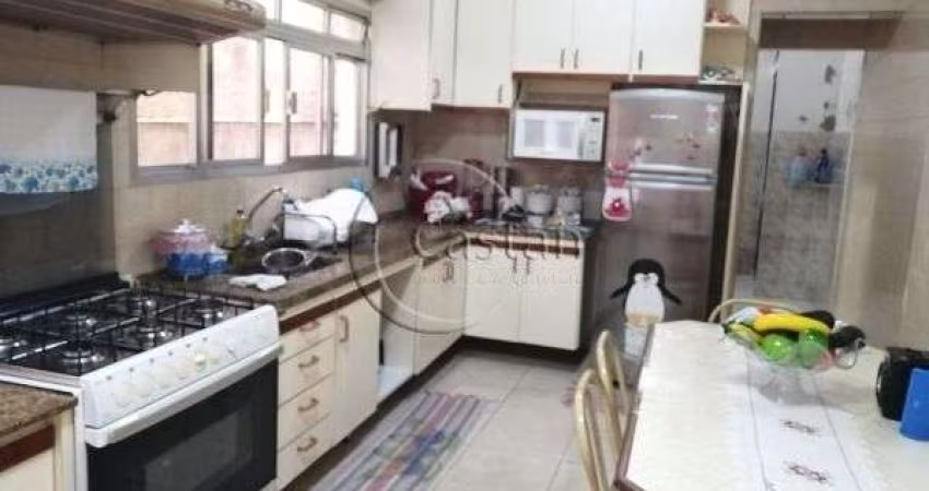 Casa em condomínio fechado com 3 quartos à venda na Rua Guaratinguetá, --, Mooca, São Paulo
