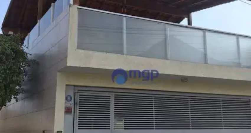 Sobrado a venda com 3 quartos, 247 m² - Jardim Guanca