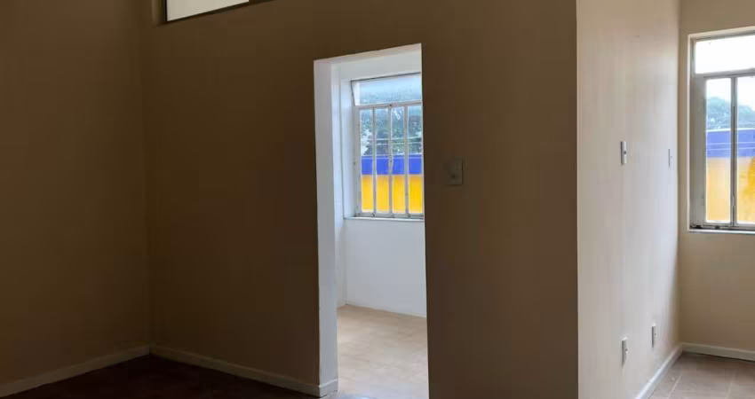 Apartamento com 2 dormitórios para alugar, 80 m² por R$ 1.823/mês - Centro - Taubaté/SP