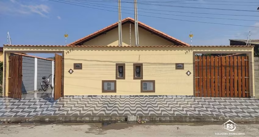 LINDA CASA COM PISCINA