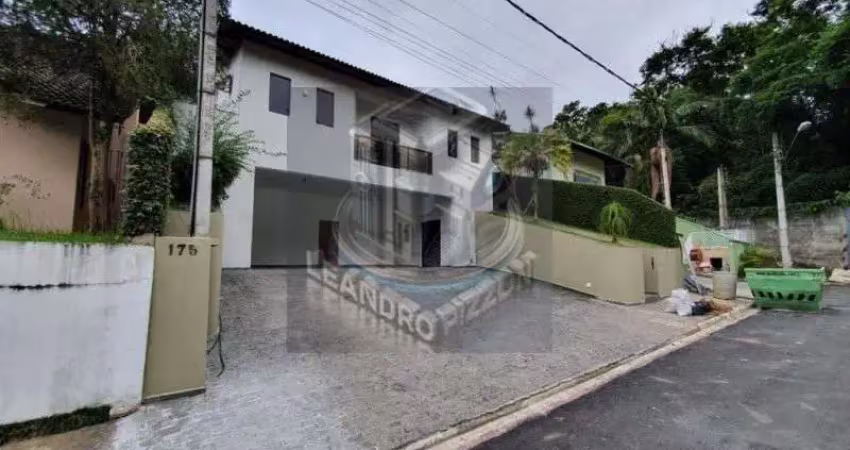 Casa em condomínio fechado com 3 quartos para alugar no Arujá Country Club, Arujá 