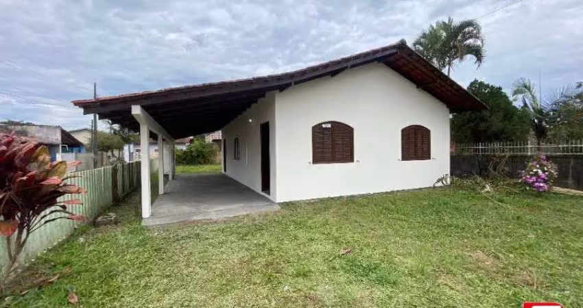 Casa com 3 quartos para alugar na Rua da Graça, 638, Itapema do Norte, Itapoá