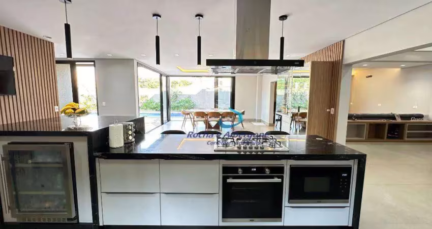 Casa Nova Alto Padrão Condomínio Villagio do Engenho 4 suítes Salas Gourmet 8 vagas Piscina Aquecida Porteira Fechada Poço Artesiano