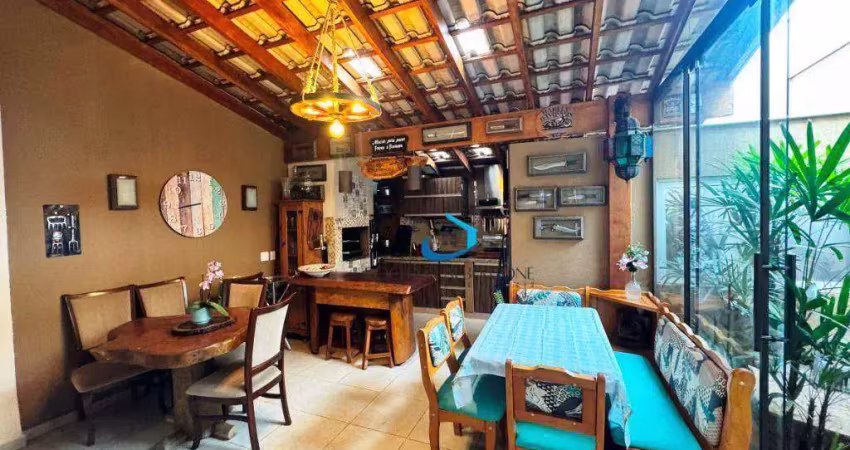 Casa sobrado no condomíno alameda pinheiros, londrina pr.