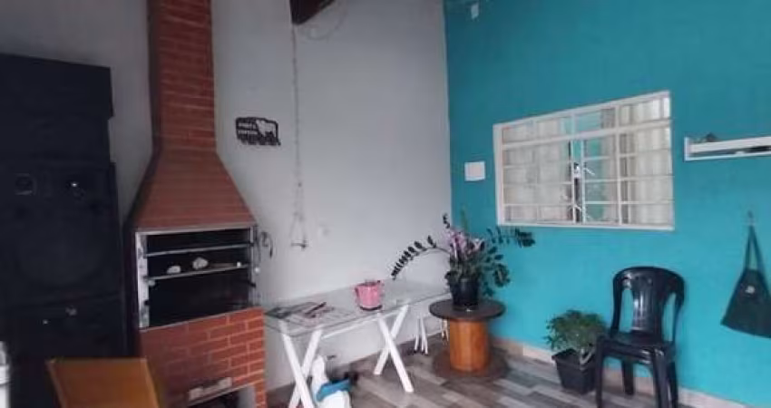 Casa com 3 dorm, 1 suite, 2 vagas cobertas