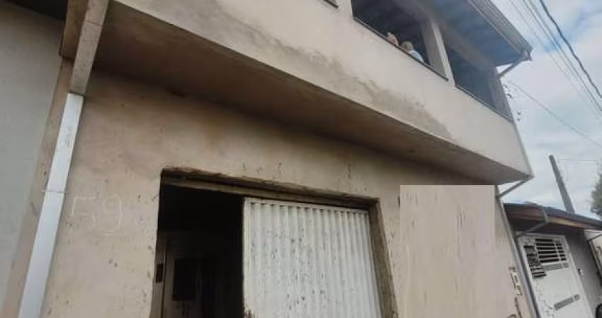 Casa sobrado em reforma venda com preço de oportunidade com 334m² de construção e terreno de 200m²