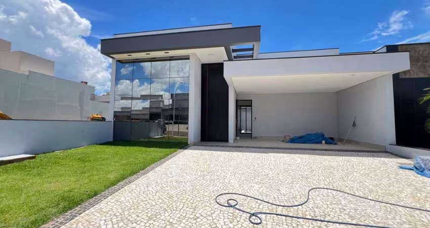Casa Térrea no Condomínio Dona Lucilla com 03 suítes sendo 01 com closet -  Indaiatuba - Sp.