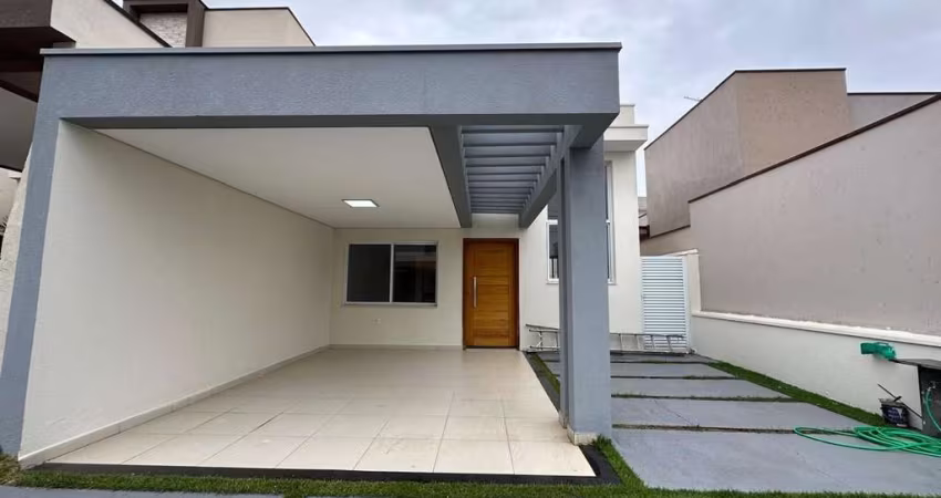 Casa em Condominio sendo 3 dormitórios com 1 suite