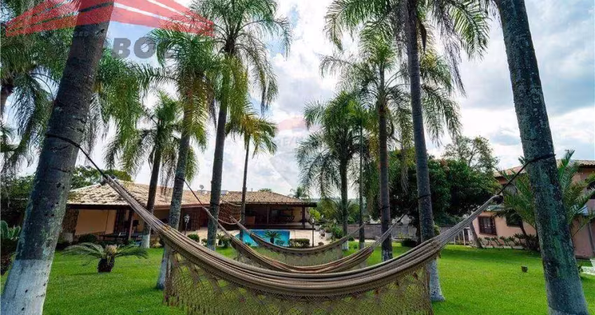 CURRUPIRA - 3 DORMS. - PISCINA - AT 2.200m² - AC 600m²