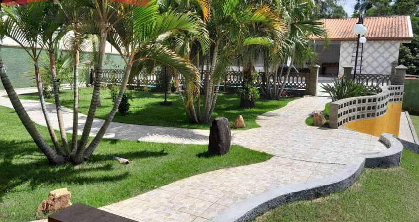 CONDOMÍNIO SANTA ROSA - AT 1.076m² - AC 403m² - PISCINA