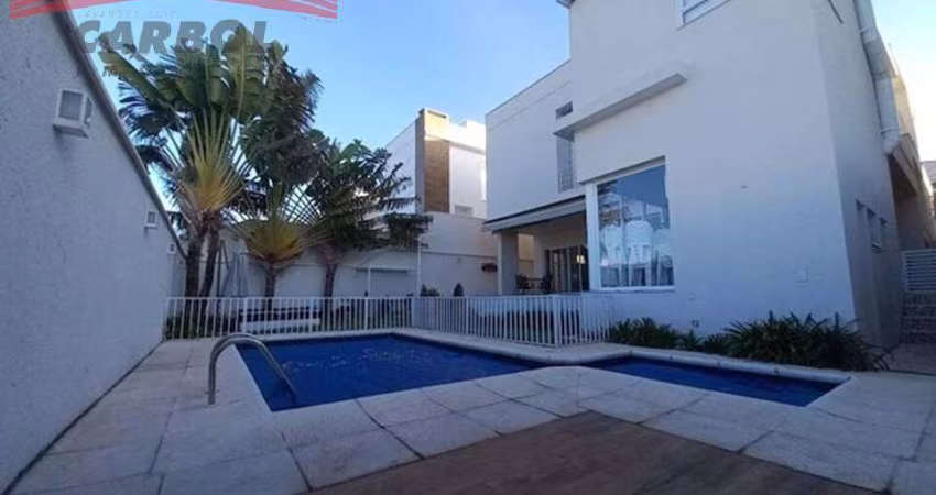CONDOMÍNIO RESERVA DA SERRA - 4 SUÍTES - 6 VAGAS - AT 525m² - AC 399m²