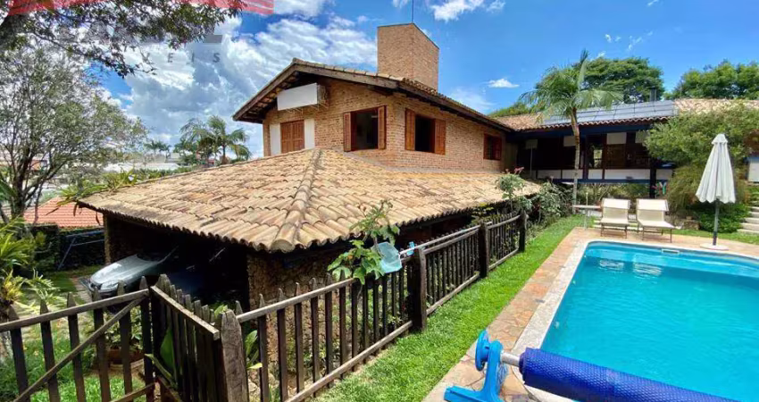 COND. PARQUE DAS LARANJEIRAS - ITATIBA - AT 1.180m² - AC 600m² - 4 DORMS.