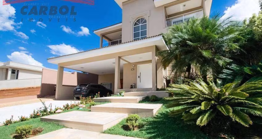 TERRAS DE SÃO CARLOS - 4 SUÍTES - 3 VAGAS COBERTAS - AT 706m² - AC 577m²