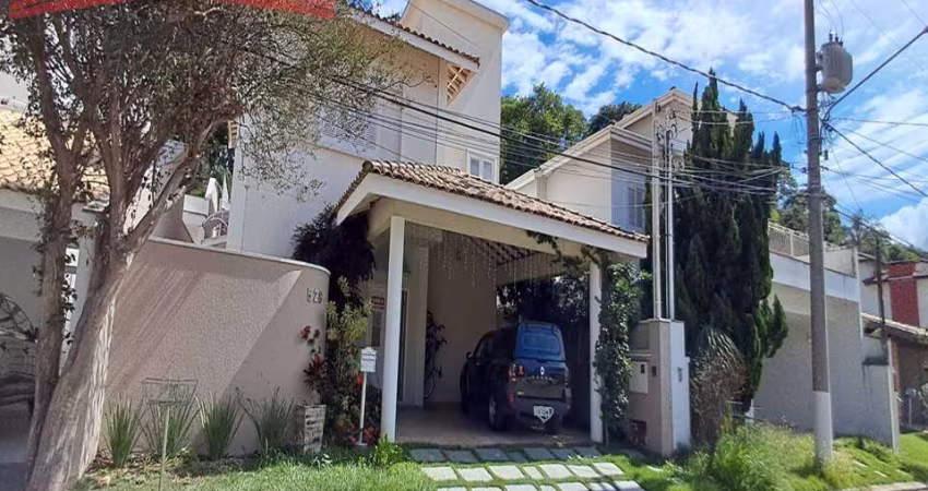 CONDOMÍNIO JARDIM SANTA TERESA - AT 360m² - AC 280m² - 3 SUÍTES - 3 VAGAS