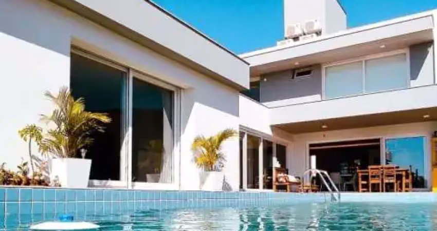 Casa alto padrão 5 dormitórios, sendo 3 suítes  à venda na praia dos ingleses - florianópolis - sc