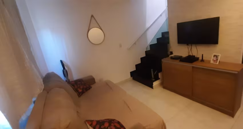Excelente Casa de Condomínio na Aviação em Praia Grande.