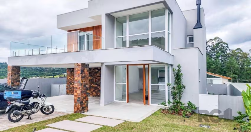 Casa Condominio para Venda - 292m², 4 dormitórios, sendo 4 suites, 2 vagas - Alp