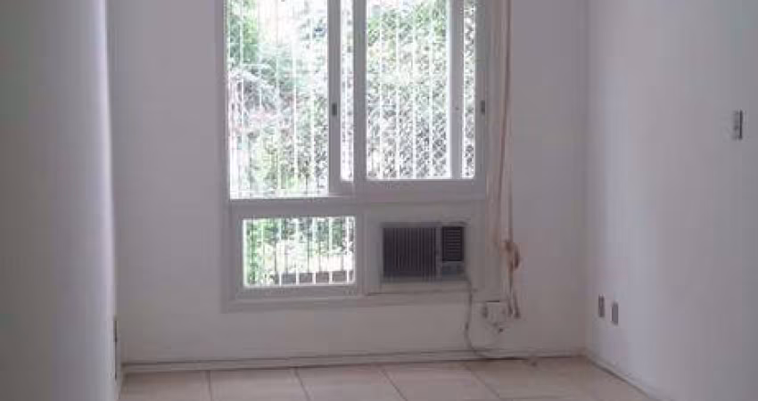 Apartamento para Venda - 72m², 2 dormitórios, 1 vaga - Petrópolis