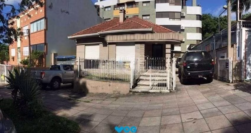 Casa 2 dormitórios à venda Petrópolis Porto Alegre/RS