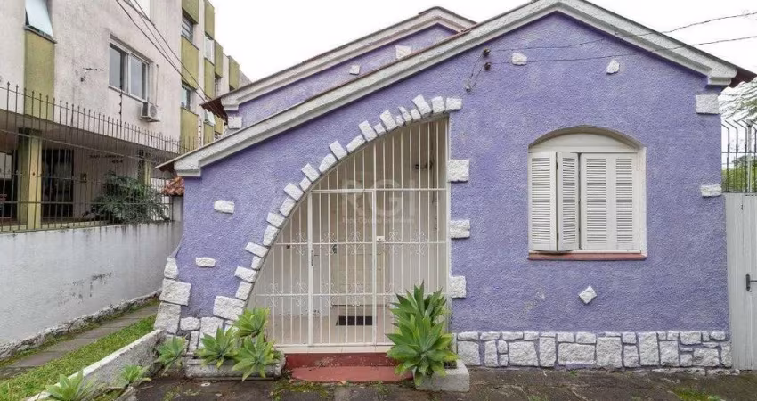 Casa para Venda - 0.01m², 5 dormitórios, 10 vagas - Petrópolis