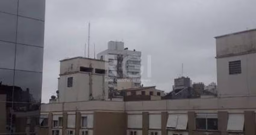 Cobertura de 3 dormitórios, 1 vaga - Petrópolis
