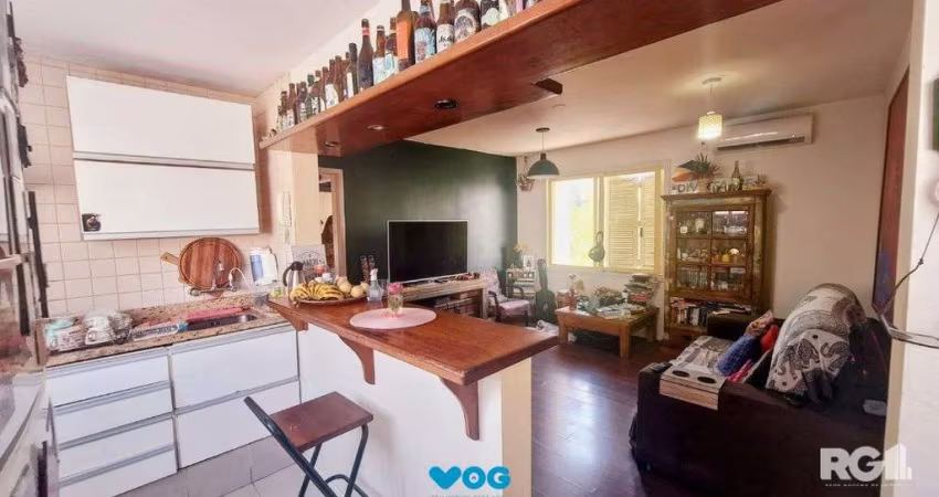 Apartamento com 2 dormitórios, 1 vaga coberta, no bairro Petrópolis, em  Porto A