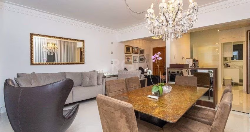 Apartamento no Centro - 2 dormitórios - reformado e mobiliado
