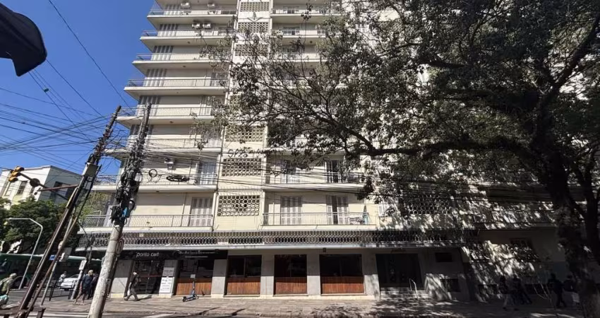 3 quartos com 151m² de área útil, além de lindo terraço no centro de poa