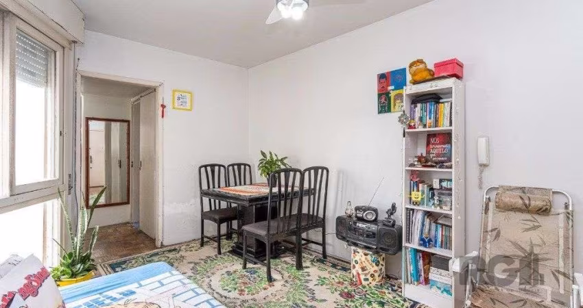 Apartamento no bairro Santana de 2 dormitórios