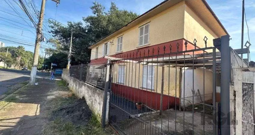 Vende-se casa 2 dormitórios 2 vagas de garagem com casa nos fundos - 145m² - pas