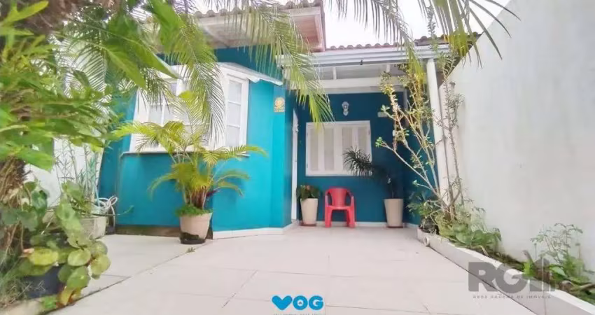 Casa com 2 quartos à venda na Rua Bernardo Profes, 30, Hípica, Porto Alegre