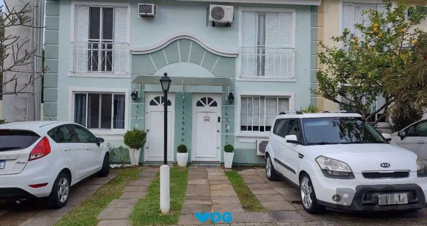 Sobrado em condomínio, 2 quartos, suite americana, churrasqueira, 1 vaga - Bairr
