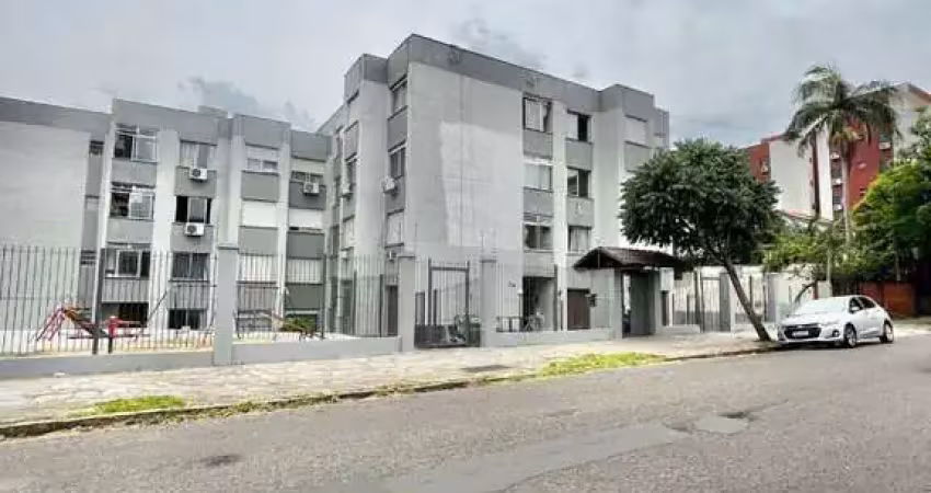 Apto 02 dorm reformado e vaga de garagem escriturada