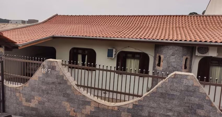 Casa com 3 quartos à venda no Fortaleza, Blumenau 