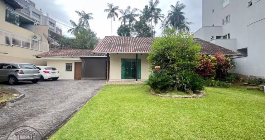 Casa comercial com 1 sala para alugar na Escola Agrícola, Blumenau 