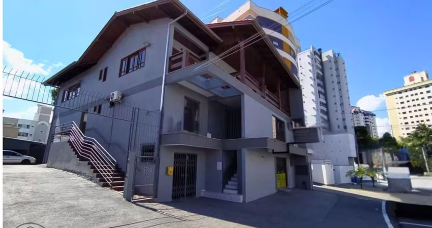 Ponto comercial com 6 salas para alugar no Centro, Blumenau 