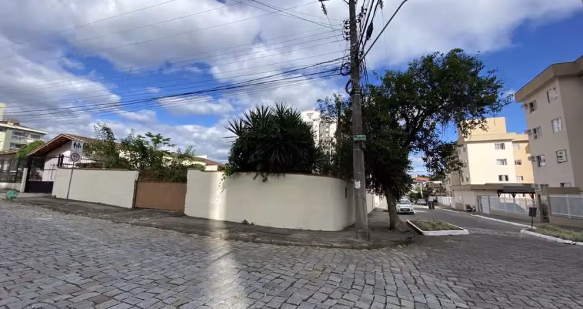 Terreno à venda na Escola Agrícola, Blumenau 