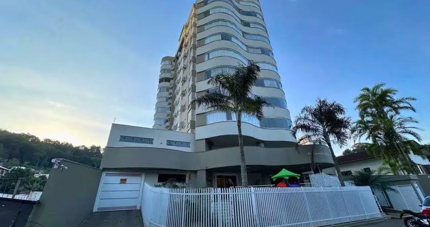 Apartamento com 2 quartos para alugar na Vila Nova, Blumenau 