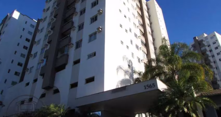 Apartamento com 3 quartos para alugar no Velha, Blumenau 