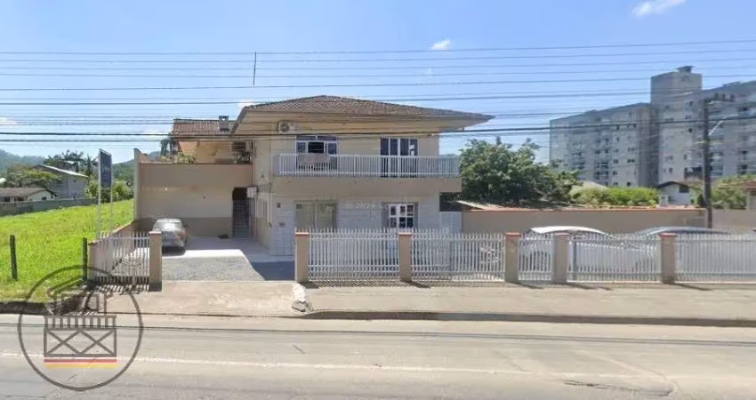 Casa com 3 quartos para alugar no Itoupava Central, Blumenau 