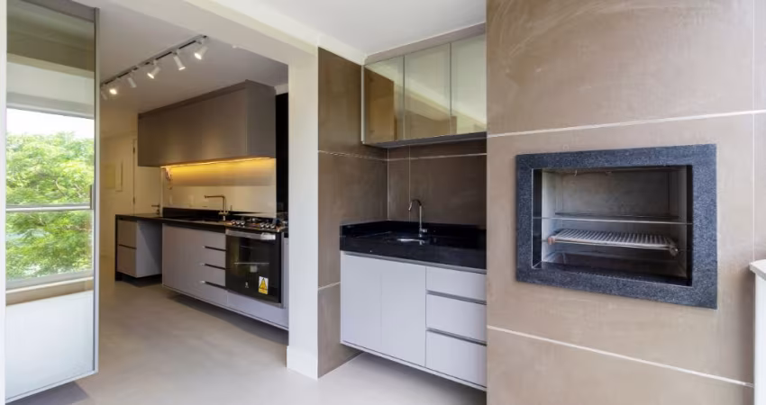 Apartamento com 4 quartos, 2 suítes e 3 vagas de garagem  por R$ 2.390,000.00