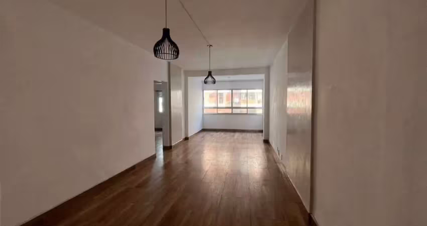Apartamento pra venda de 3 dormitórios, 2 banheiros no embaré santos.
