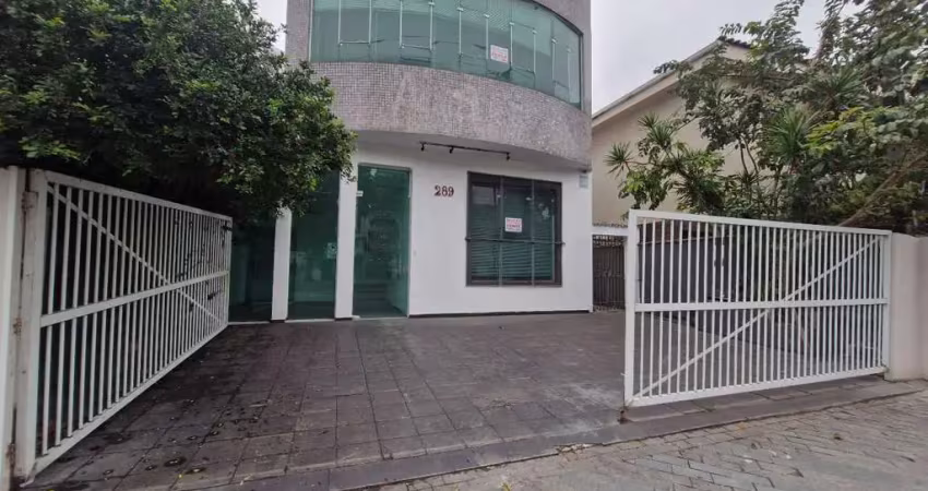 Prédio comercial, para alugar em movimentada avenida de santos
