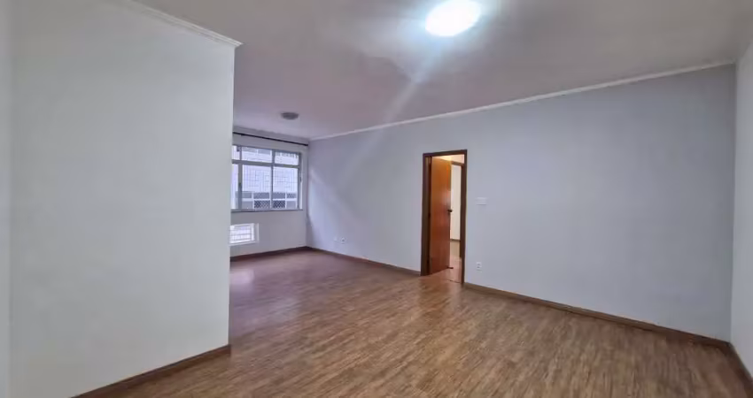 Apartamento com 2 quartos e dependência para alugar na pompéia