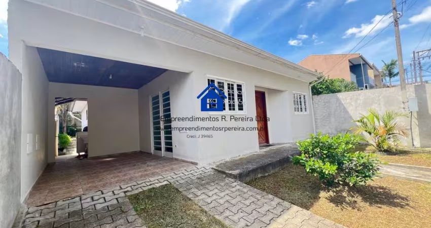 Casa para Venda em Colombo, Campo Pequeno, 3 dormitórios, 1 suíte, 2 banheiros, 2 vagas