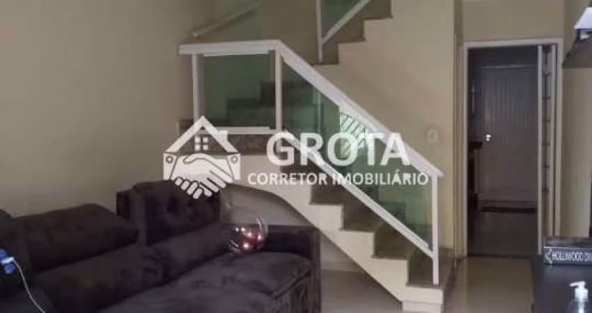 Sobrado de Luxo em Condomínio Fechado na Vila Esperança - 99m² - 3 Dormitórios, 1 Suíte - 2 Vagas
