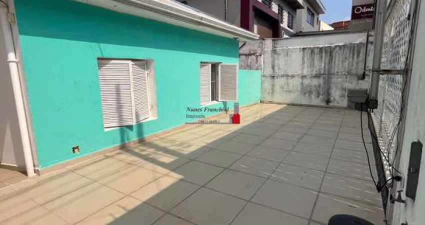 Casa Comercial de Alto Padrão na Vila Diva, São Paulo-SP: 4 salas, 1 banheiro, 4 vagas, 125m². Agende sua visita!