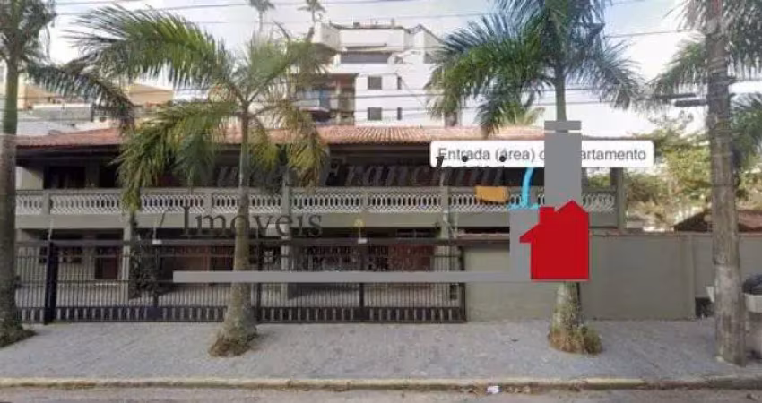 Apartamento à venda na Enseada, Guarujá-SP: 1 quarto, 1 sala, 1 banheiro, 1 vaga de garagem por R$185.000,00!
